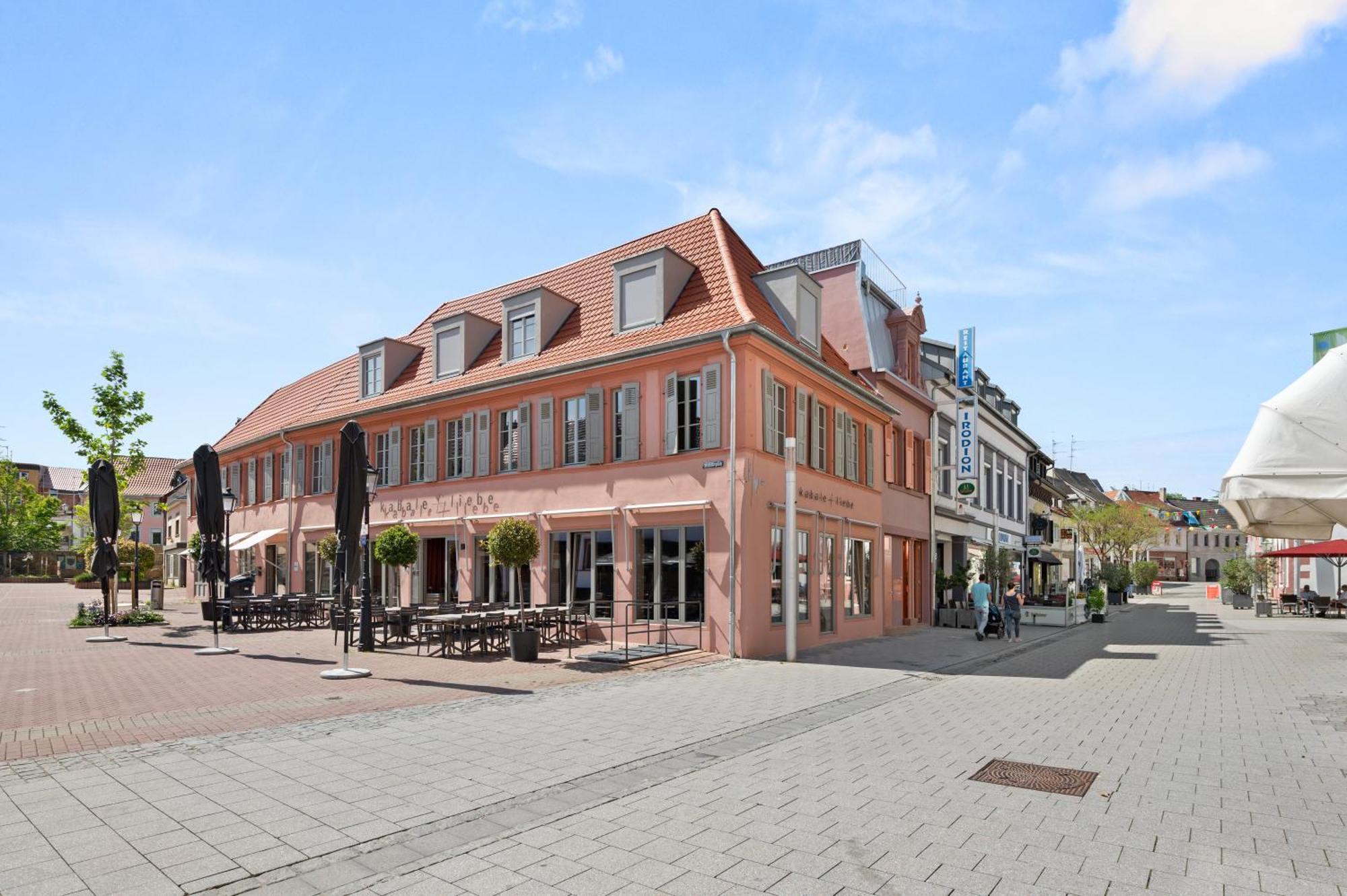 Lit Living - Luxury- Style Boutique