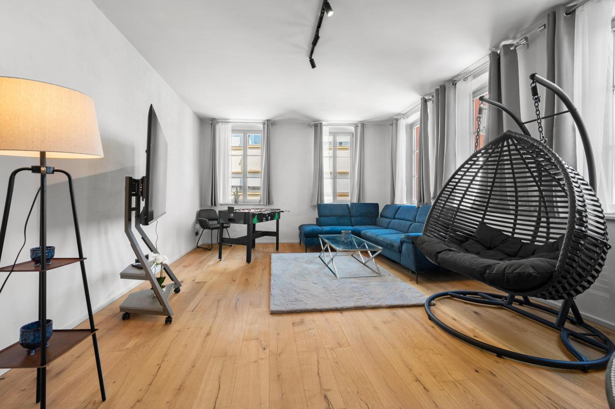Lit Living - Luxury- Style Boutique Apartment Grunstadt